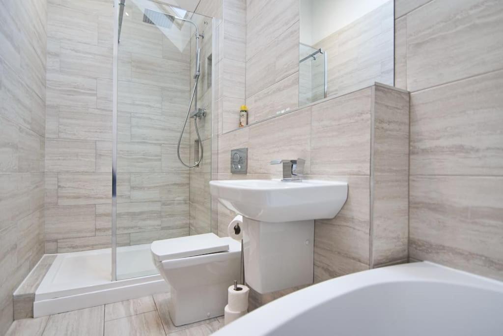 Hoxne Cottages - Sunflower Cottage With Private Hot Tub York Buitenkant foto