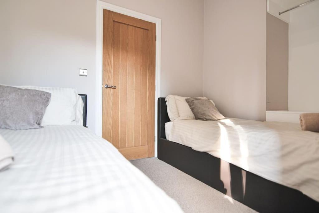 Hoxne Cottages - Sunflower Cottage With Private Hot Tub York Buitenkant foto
