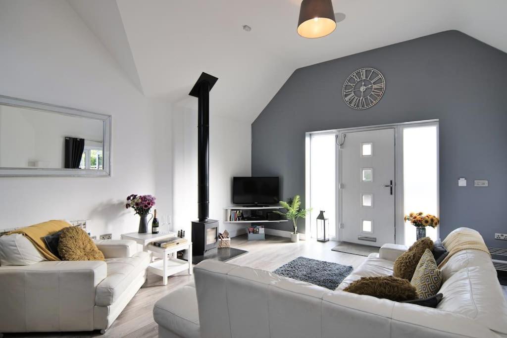 Hoxne Cottages - Sunflower Cottage With Private Hot Tub York Buitenkant foto