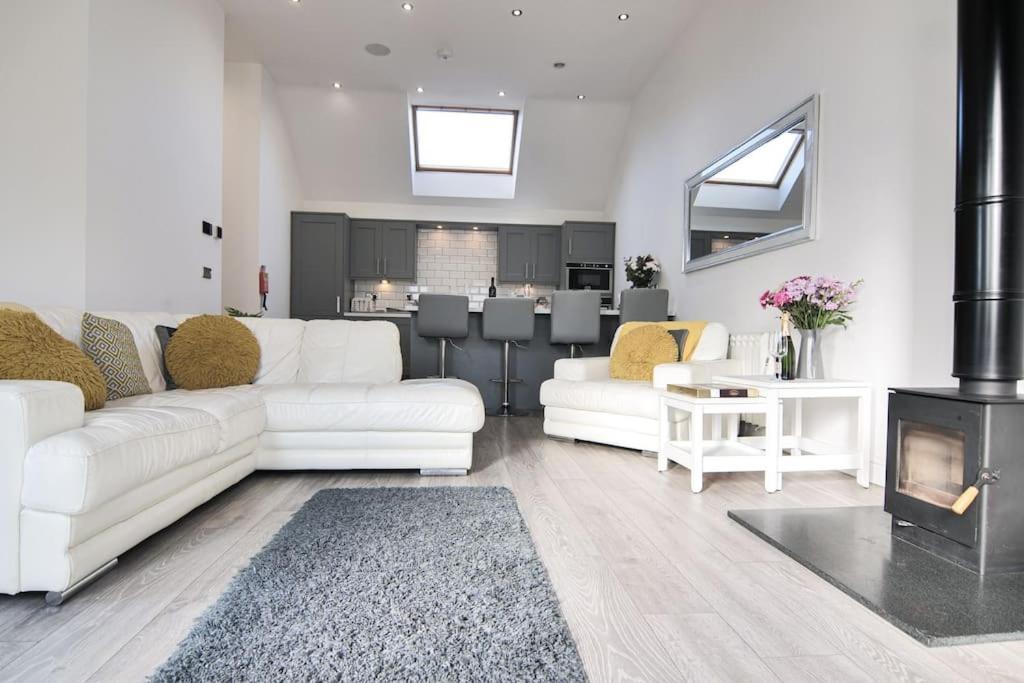 Hoxne Cottages - Sunflower Cottage With Private Hot Tub York Buitenkant foto