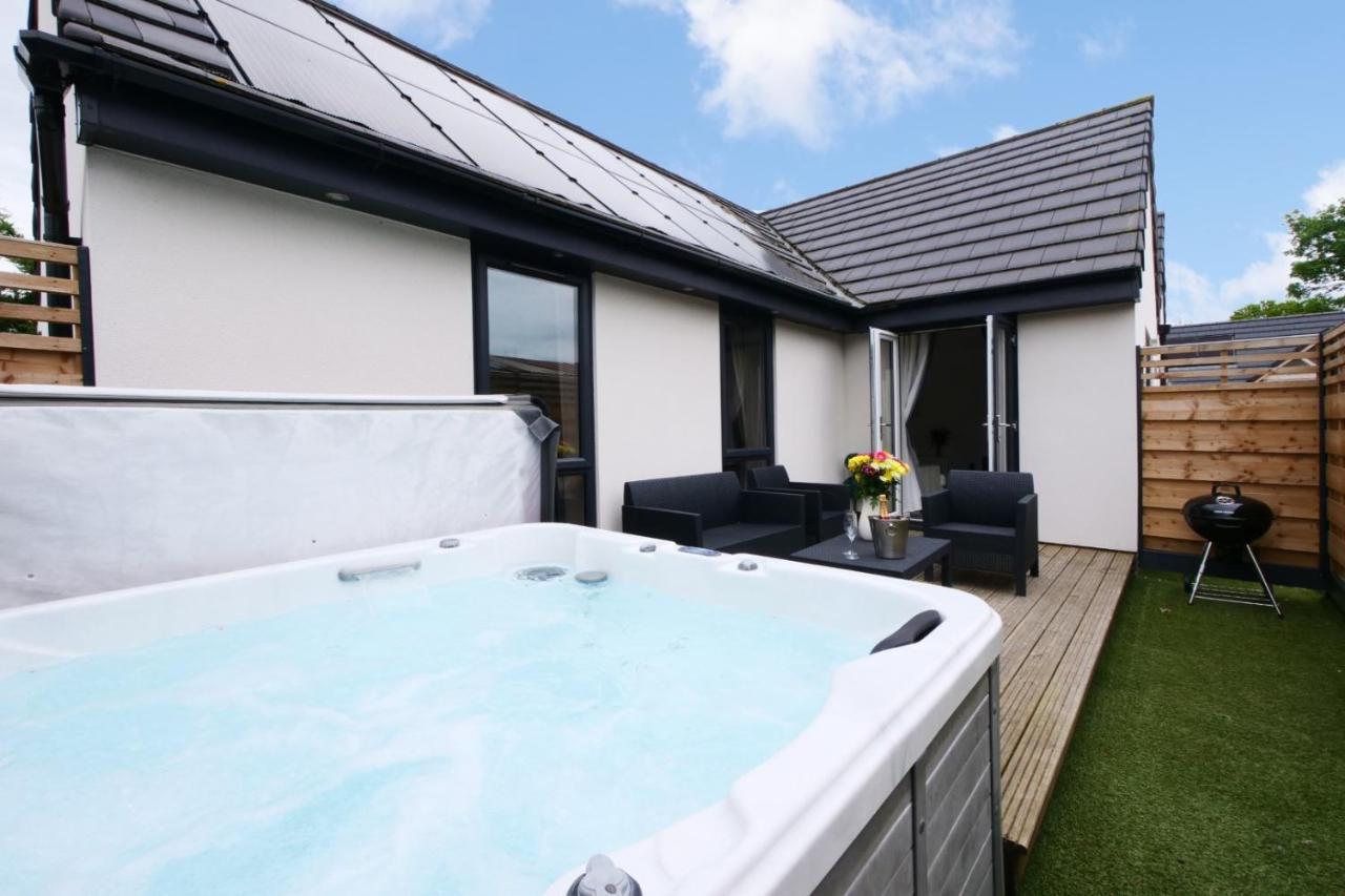 Hoxne Cottages - Sunflower Cottage With Private Hot Tub York Buitenkant foto